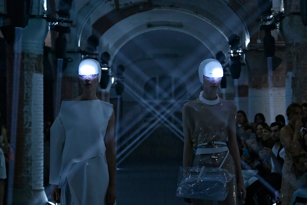 Col·leccions - Posthuman SS20 - Txell Miras - Dissenyadora Moda